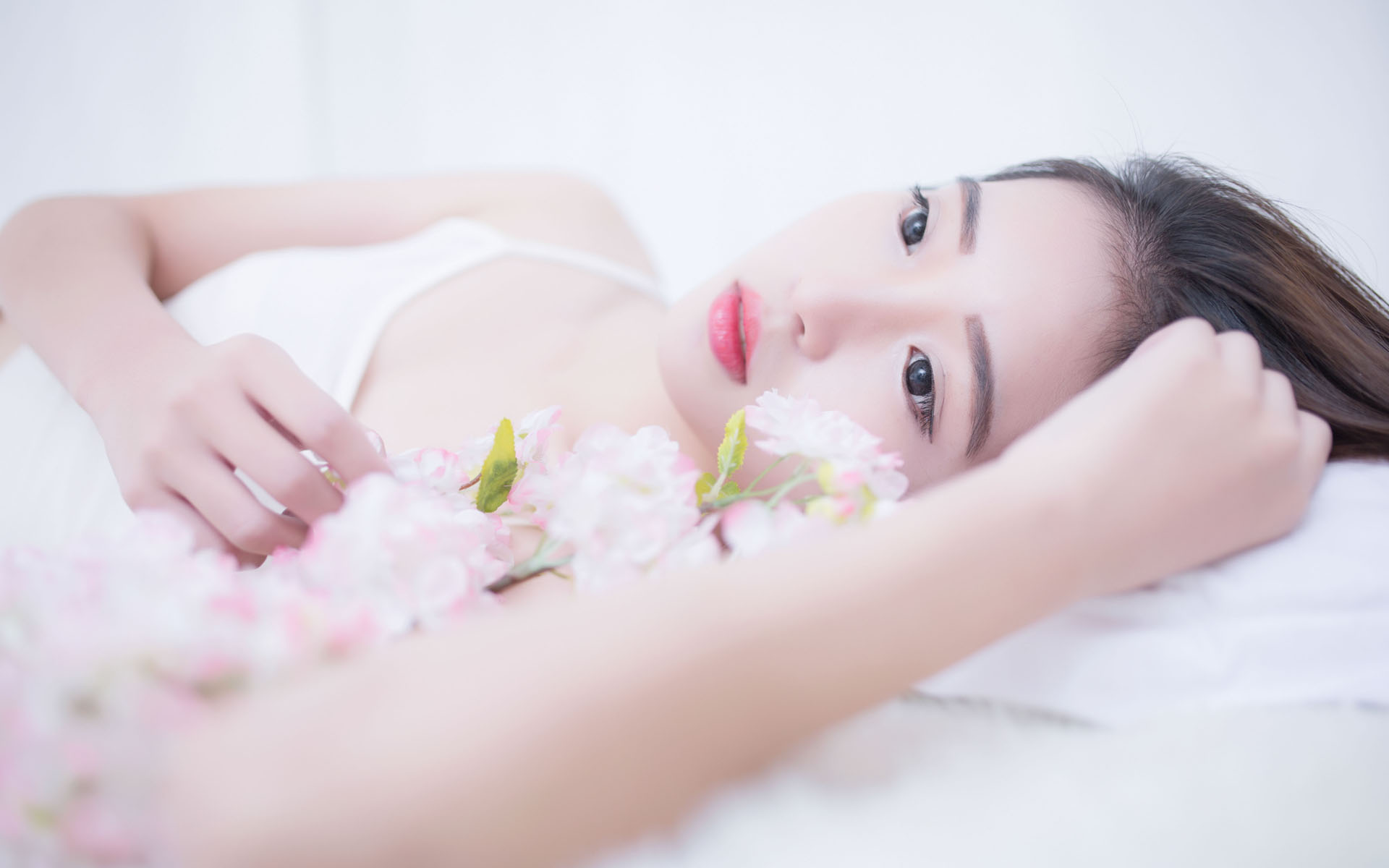 国台办评民进党当局要求陆配补缴“证明”：违法滥权、与民为敌